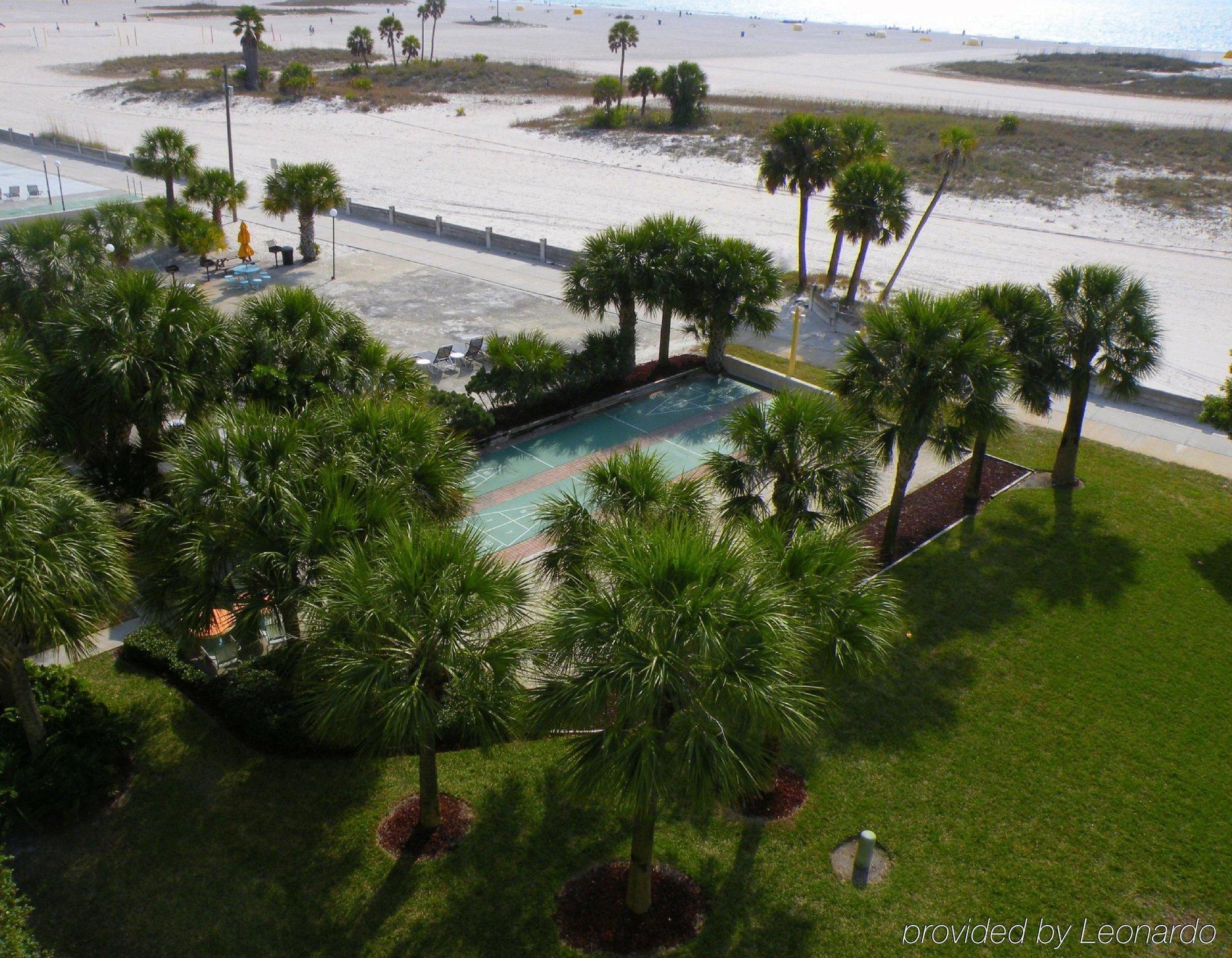 Surf Beach Resort By Sunsational Beach Rentals St. Pete Beach Exterior photo